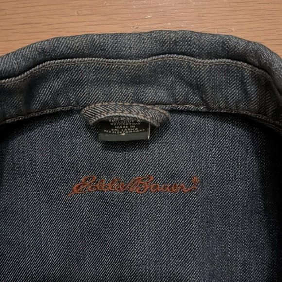 Eddie Bauer | Classic Jean Jacket | Medium Wash | Women’s size Small - Picture 2 of 4